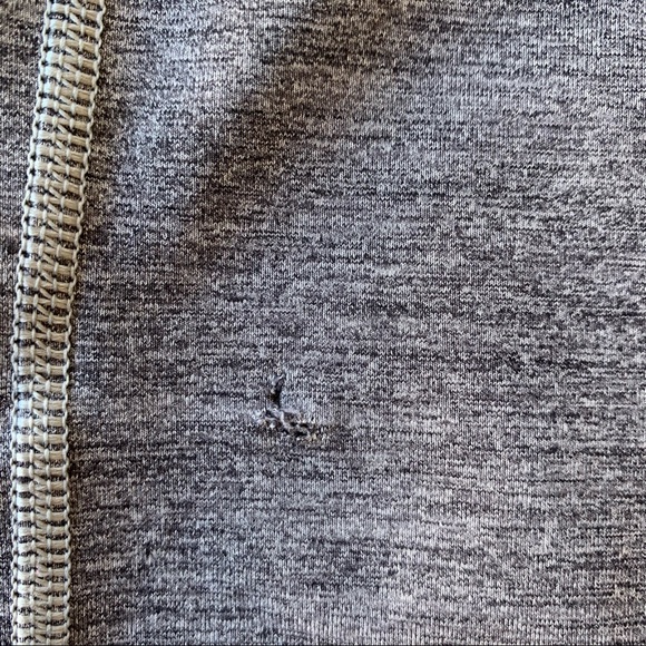 Lululemon Leggings W/ Pockets Size 6! - Picture 2 of 6